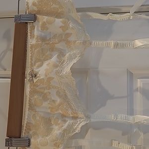 Fantasie garter belt. Small. New without tags